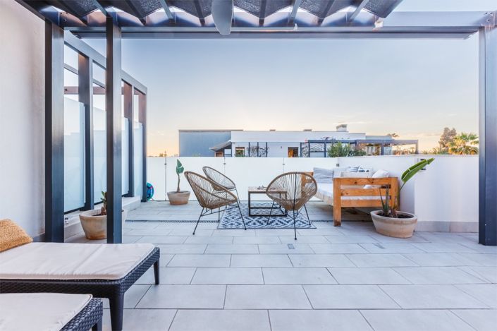 Image No.38-3 Bed Property for sale