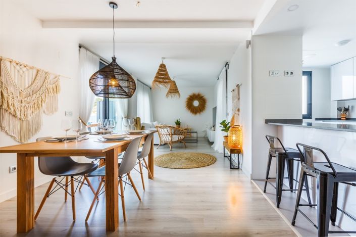 Image No.9-3 Bed Property for sale