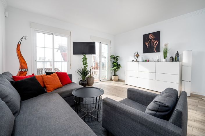 Image No.11-2 Bed Property for sale