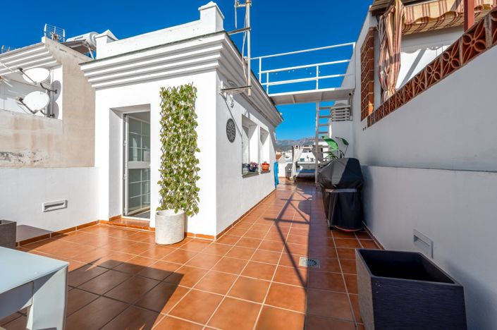 Image No.5-2 Bed Property for sale