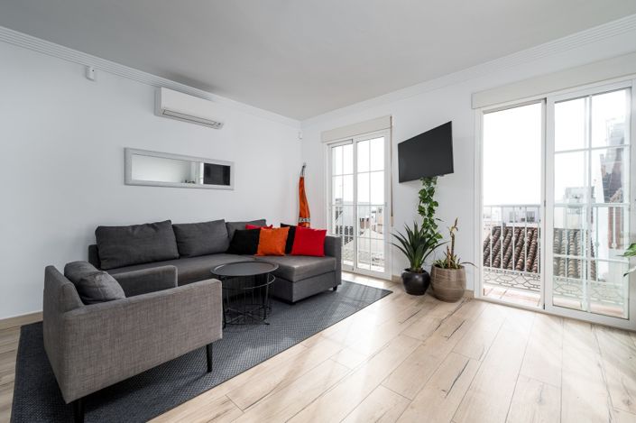 Image No.9-2 Bed Property for sale