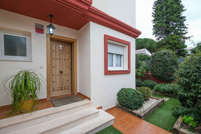 Image No.2-Jumelé de 2 chambres à vendre à Estepona