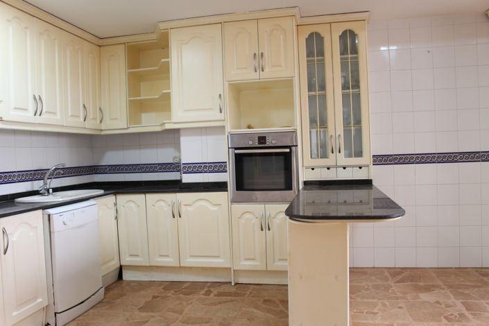 Image No.29-5 Bed Apartment for sale