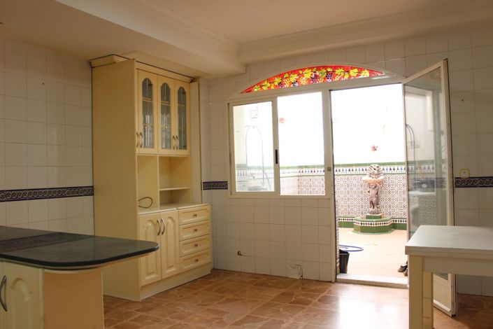 Image No.30-5 Bed Apartment for sale