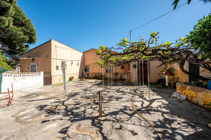 Image No.9-4 Bed Villa for sale