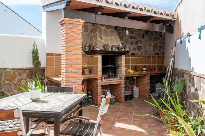 Image No.12-Jumelé de 4 chambres à vendre à Nerja