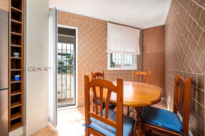 Image No.5-Jumelé de 4 chambres à vendre à Nerja