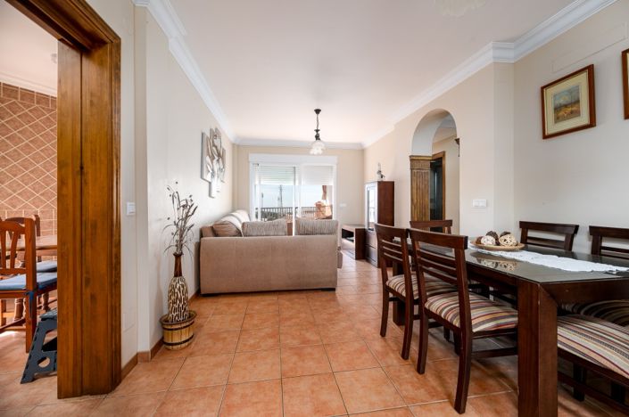 Image No.8-Jumelé de 4 chambres à vendre à Nerja