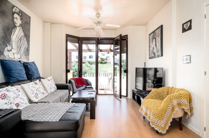 Image No.12-3 Bed Semi-Detached for sale