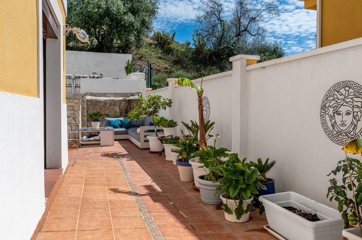 Image No.24-3 Bed Semi-Detached for sale