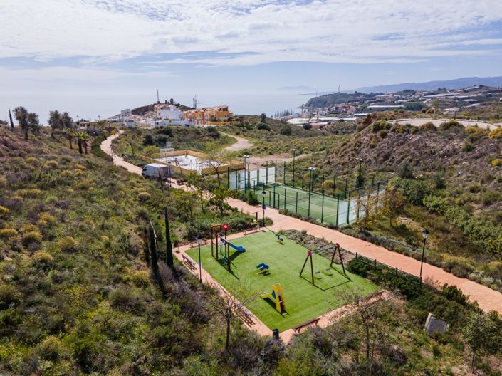 Image No.36-3 Bed Semi-Detached for sale