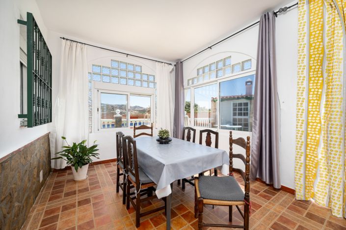 Image No.28-3 Bed Villa for sale