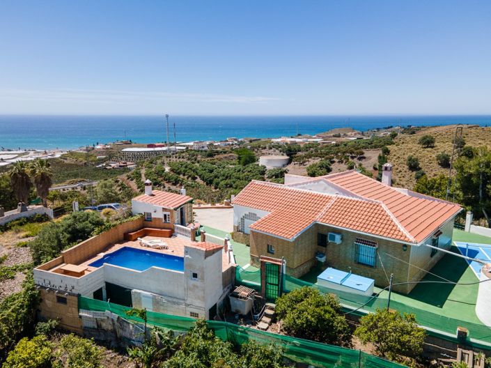 Image No.3-3 Bed Villa for sale