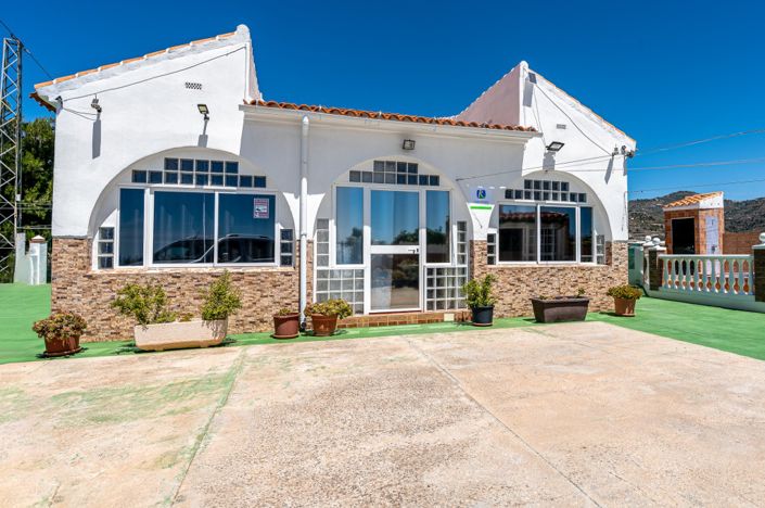 Image No.43-3 Bed Villa for sale