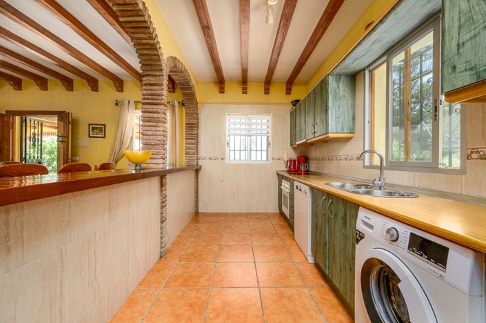 Image No.9-4 Bed Villa for sale