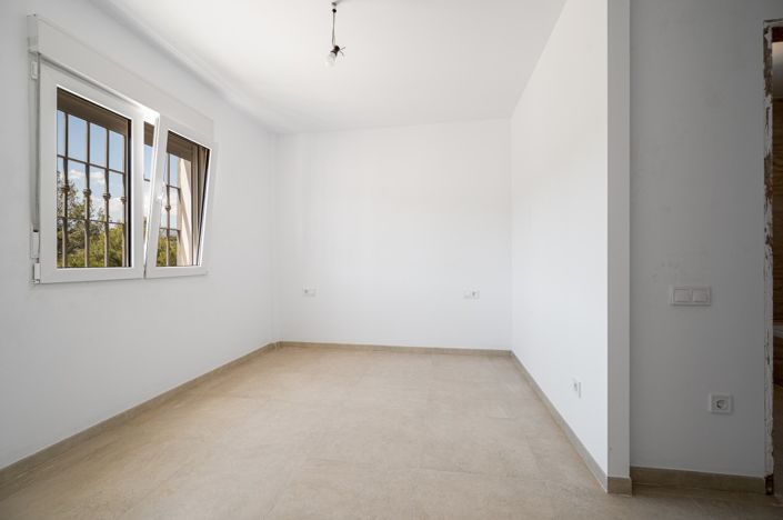 Image No.17-3 Bed Villa for sale