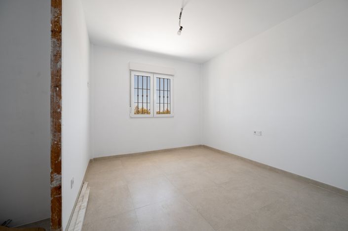 Image No.22-3 Bed Villa for sale