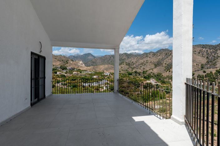 Image No.24-3 Bed Villa for sale