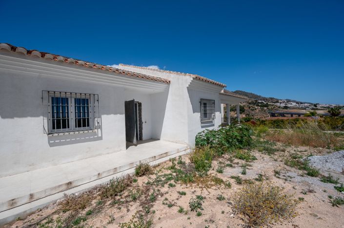 Image No.28-3 Bed Villa for sale