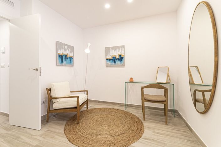 Image No.28-2 Bed Townhouse for sale