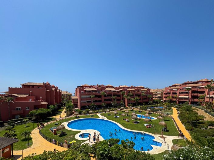 Image No.10-3 Bed Property for sale