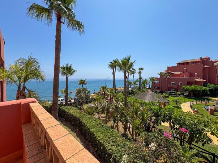 Image No.14-3 Bed Property for sale