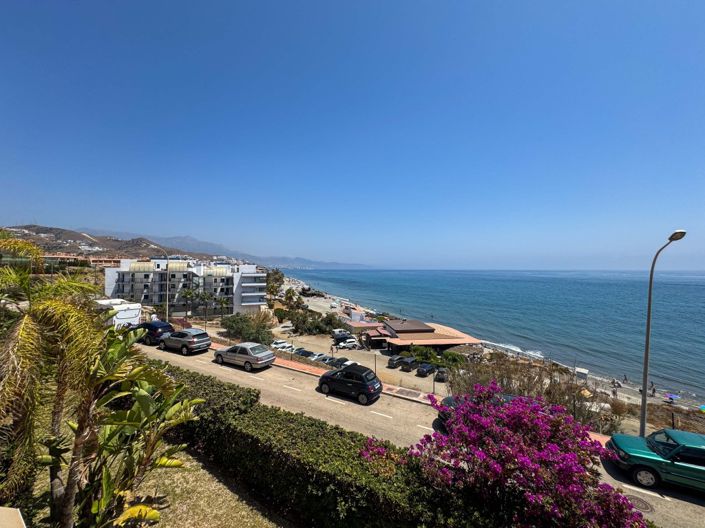 Image No.22-3 Bed Property for sale