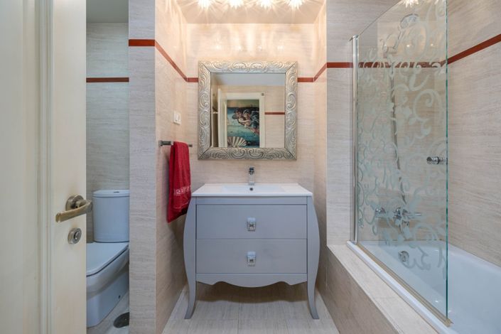 Image No.26-3 Bed Property for sale