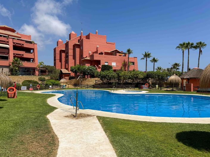 Image No.36-3 Bed Property for sale