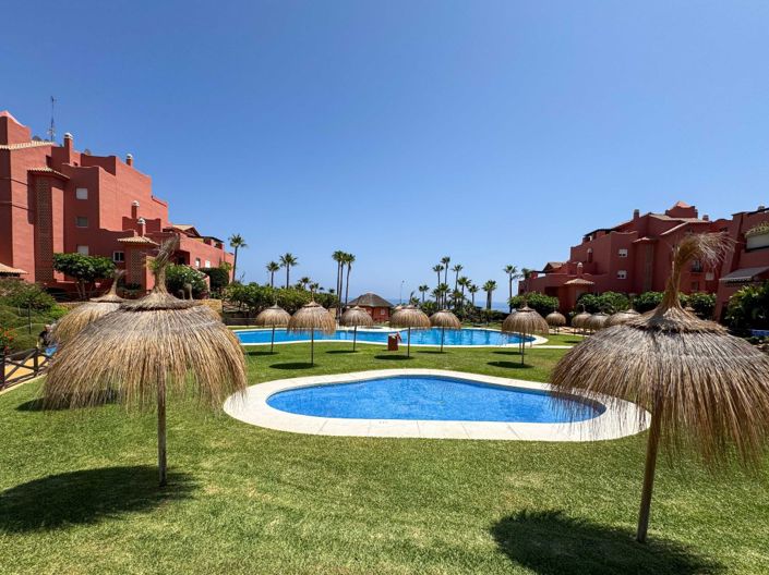 Image No.38-3 Bed Property for sale