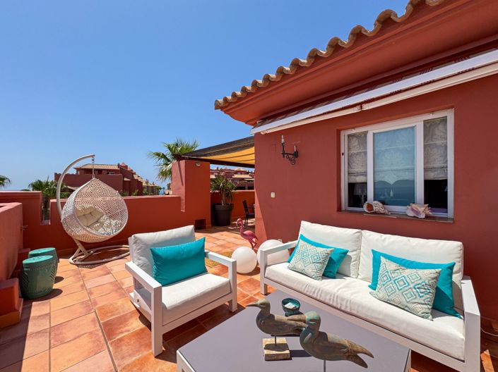 Image No.5-3 Bed Property for sale