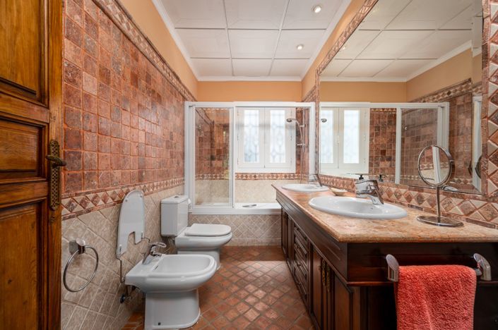 Image No.19-Villa de 6 chambres à vendre à Almuñécar