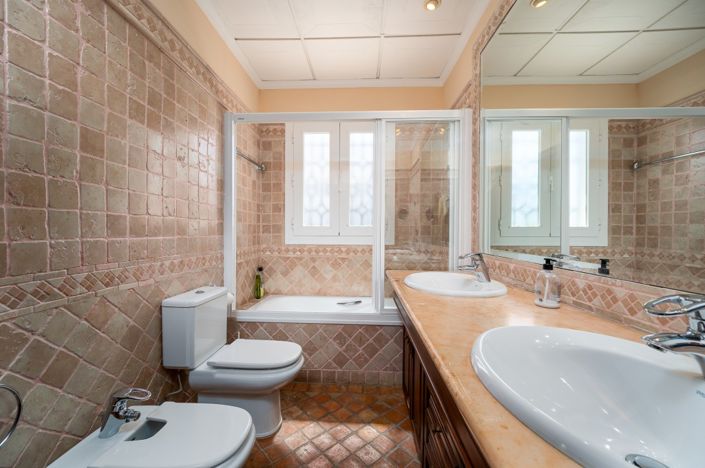 Image No.49-Villa de 6 chambres à vendre à Almuñécar