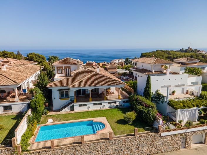 Image No.5-Villa de 6 chambres à vendre à Almuñécar