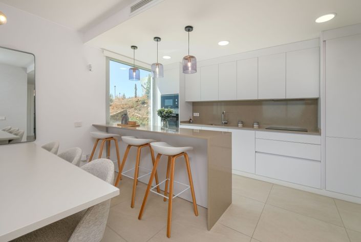 Image No.5-Appartement de 2 chambres à vendre à Estepona