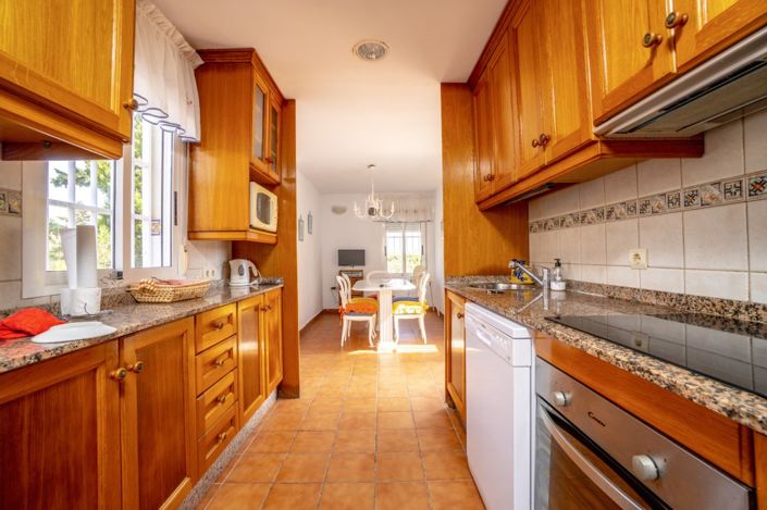 Image No.10-4 Bed Villa for sale