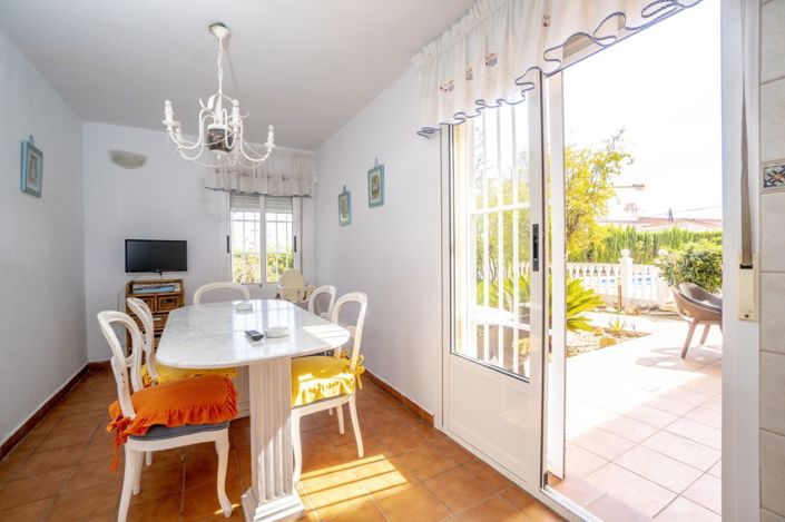 Image No.12-4 Bed Villa for sale