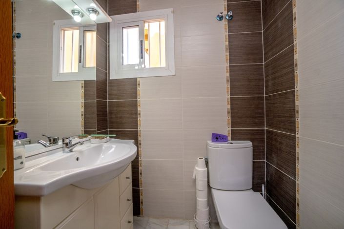 Image No.15-4 Bed Villa for sale