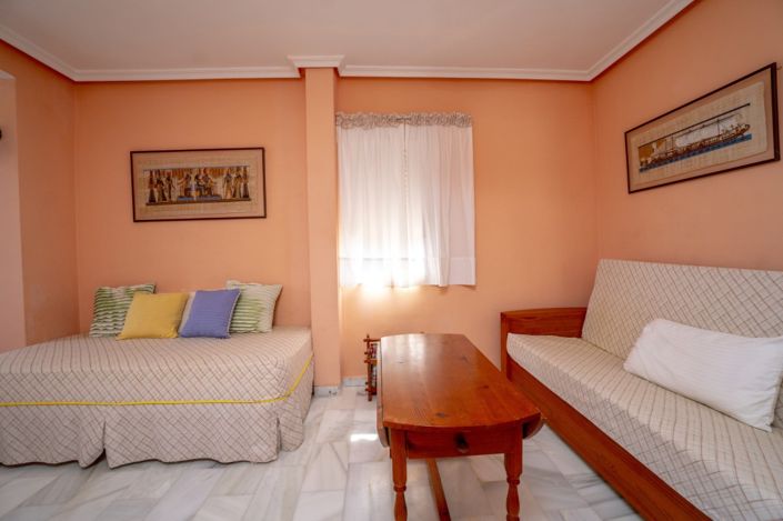 Image No.17-4 Bed Villa for sale