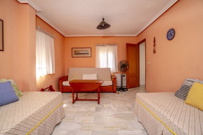 Image No.19-4 Bed Villa for sale