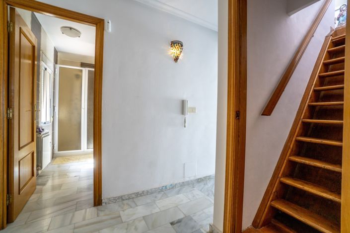 Image No.33-4 Bed Villa for sale