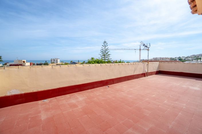 Image No.34-4 Bed Villa for sale