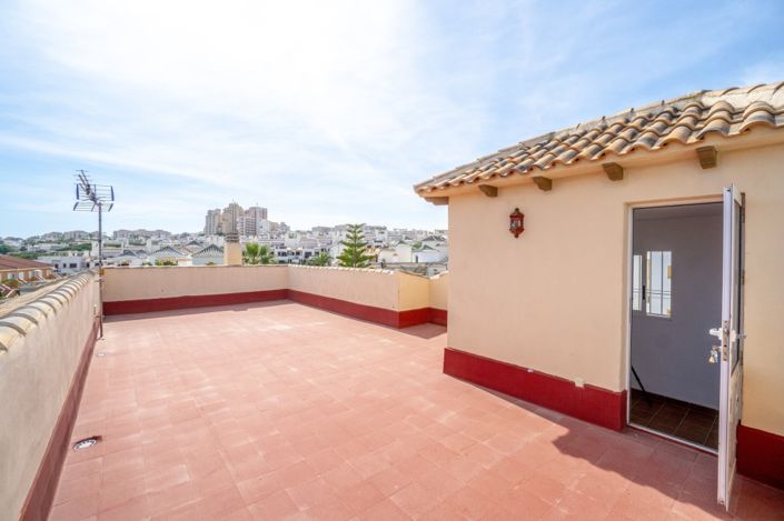 Image No.35-4 Bed Villa for sale