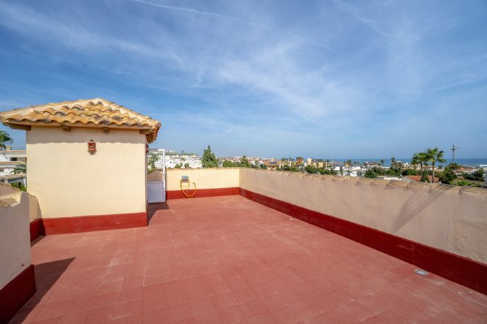 Image No.37-4 Bed Villa for sale