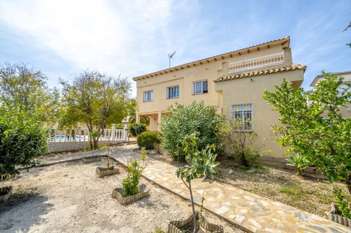 Image No.47-4 Bed Villa for sale