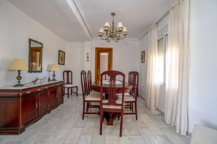 Image No.6-4 Bed Villa for sale