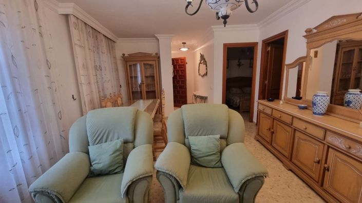 Image No.22-5 Bed Property for sale