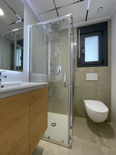 Image No.17-2 Bed Property for sale