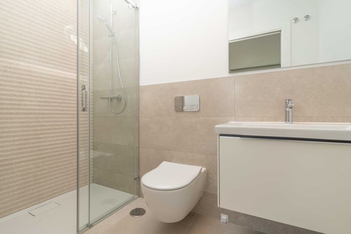 Image No.29-5 Bed Townhouse for sale