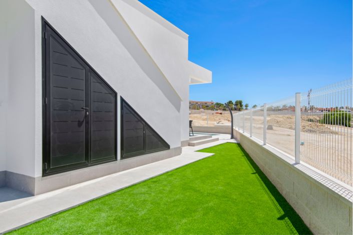 Image No.7-3 Bed Villa for sale